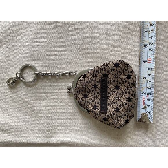 COCCINELLE Italy Luxury Elegant Coin Purse Holder with keychain - Picture 6 of 11